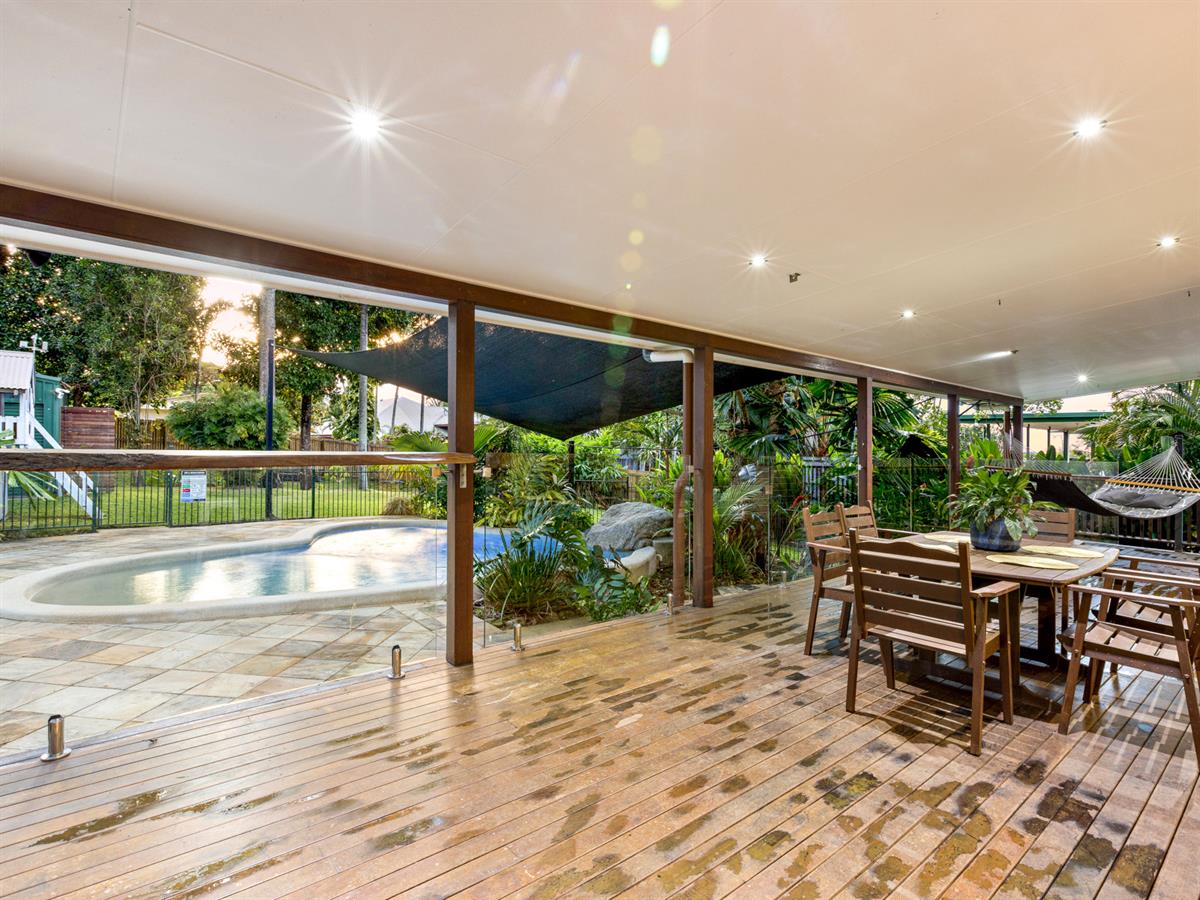 The Quintessential Stratford Home