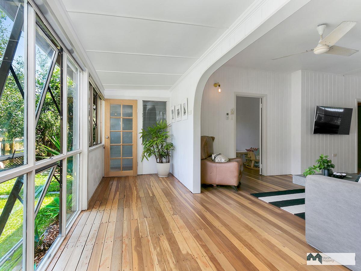 Charming Beach Cottage