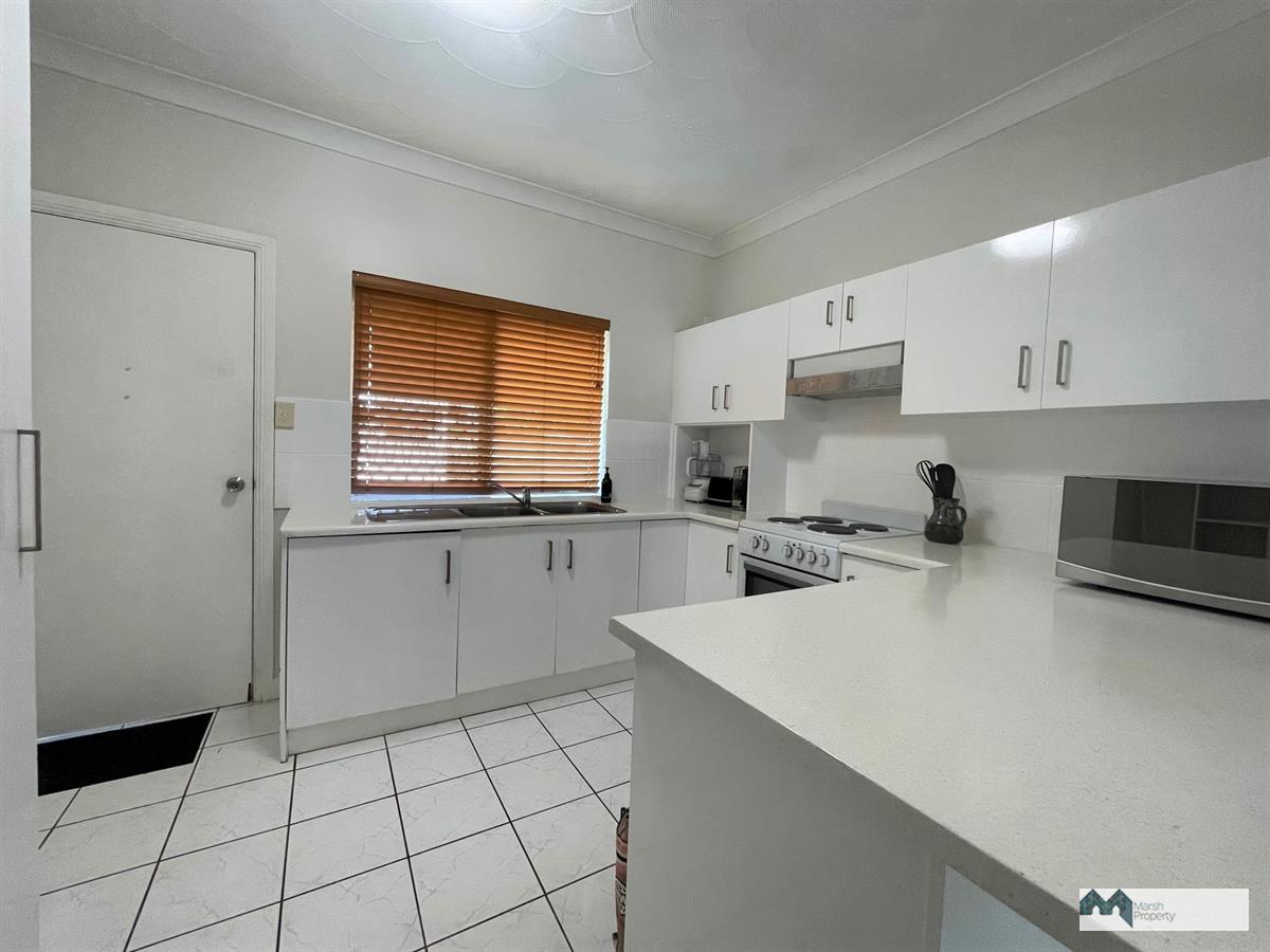 Spacious Ground Floor Unit – Furnished