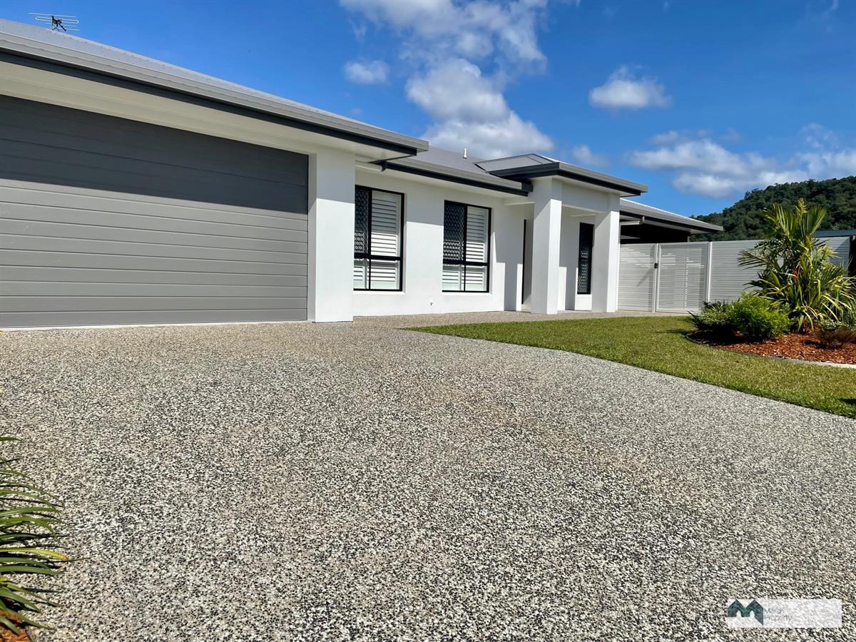 New Executive Home In Trinity Beach