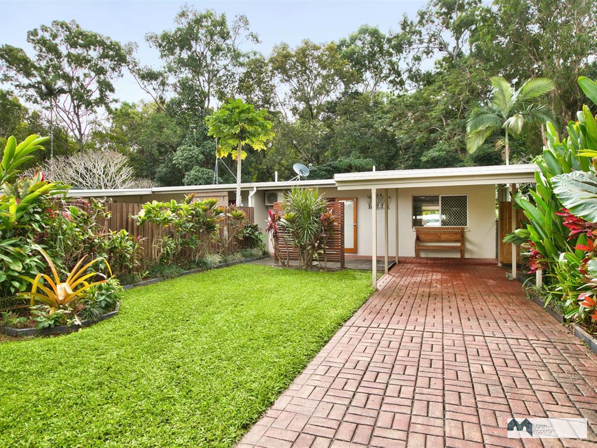 Duplex In Quiet Location At The Beach