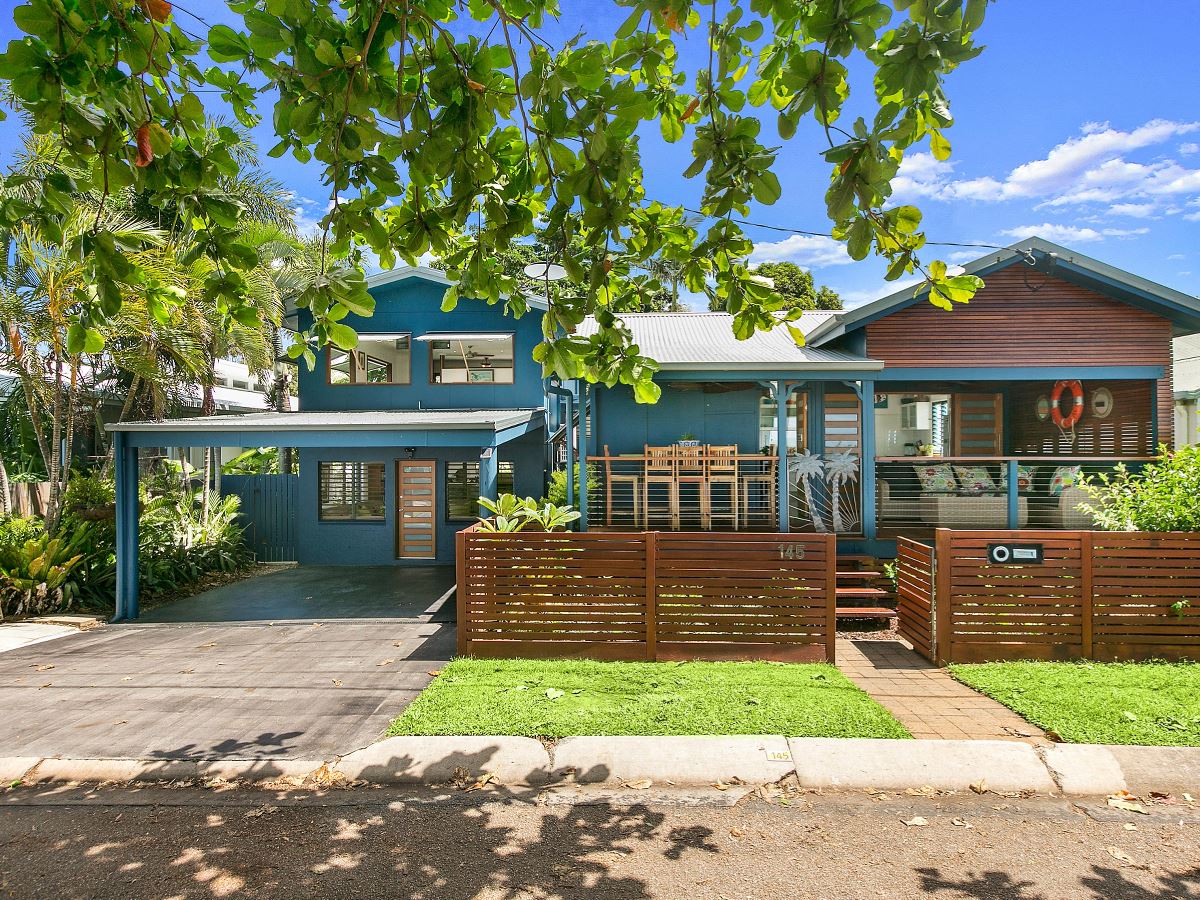 Idyllic Waterfront Location, Beach Character With Contemporary Touches