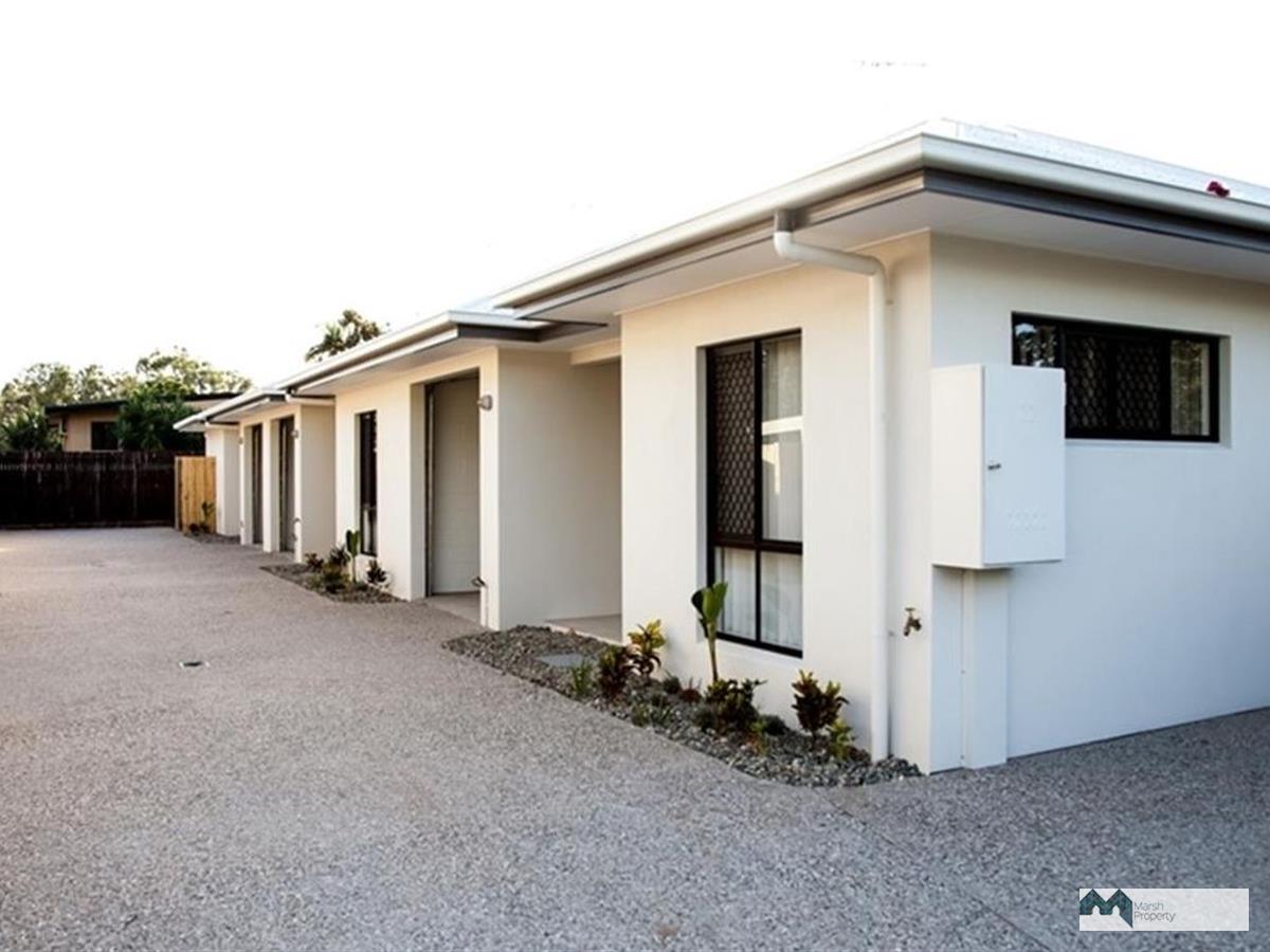 Three Bedroom Unit In Convenient Location