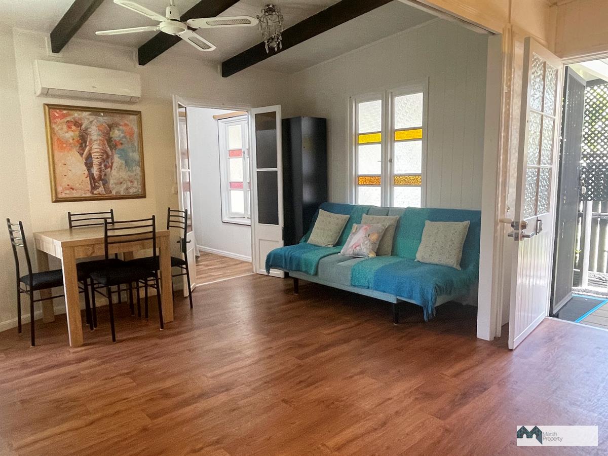 Self-contained Villa By The Beach