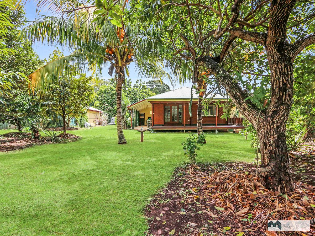 Rare "farmlike" Seclusion In Redlynch