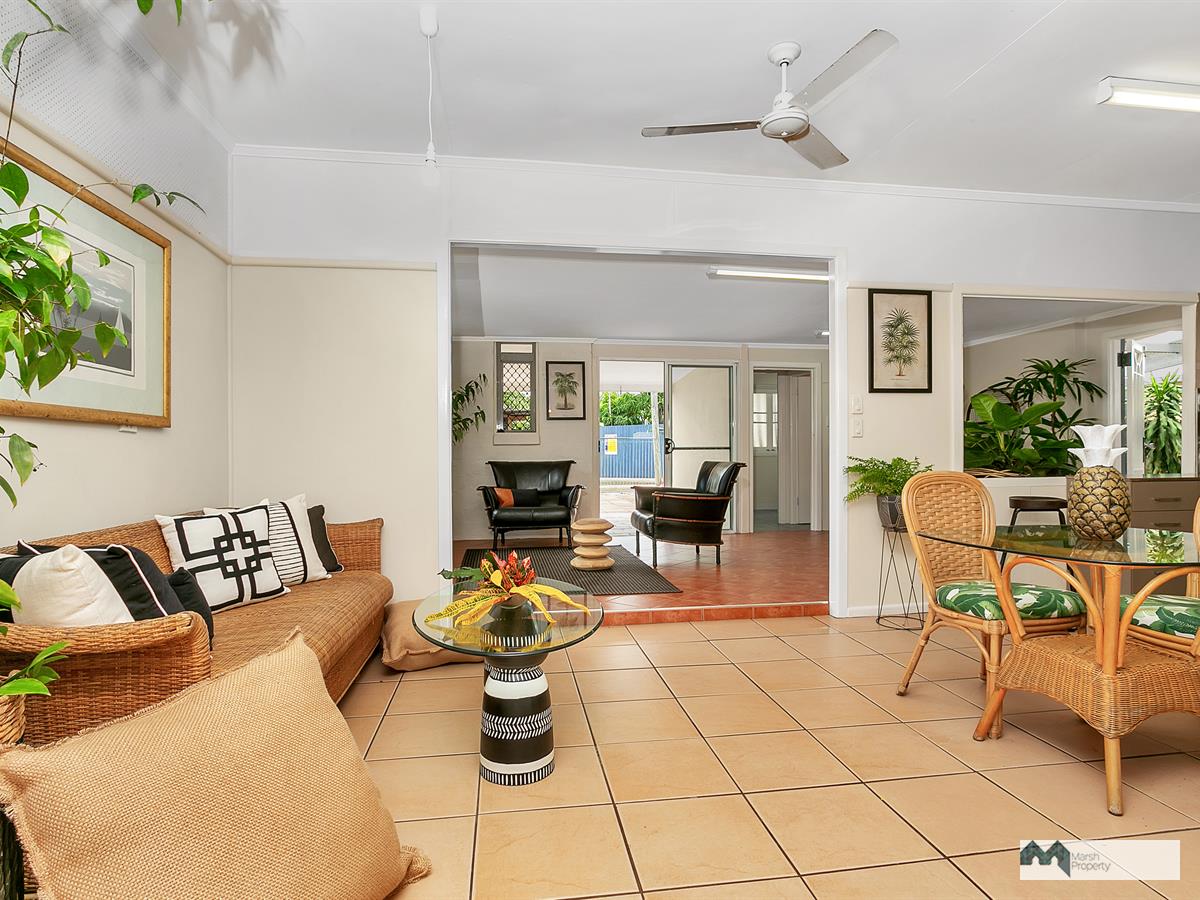 Eco-friendly Character Cottage With Great Sunsets