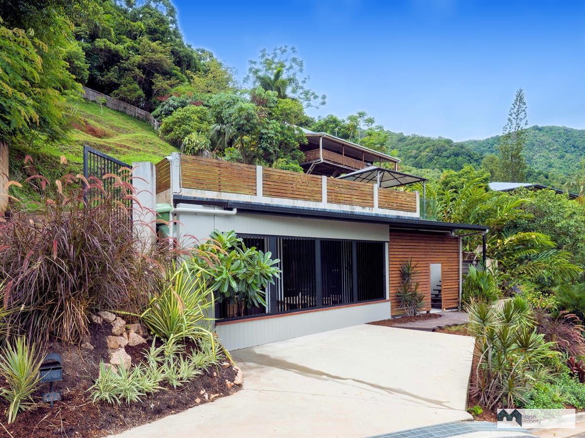 Luxe Living High In Bayview