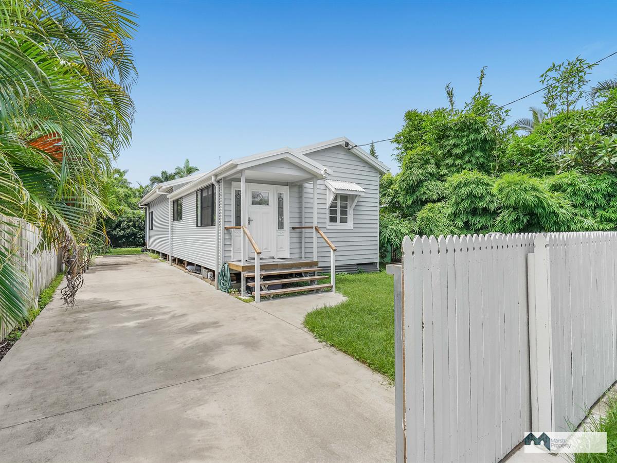 Great Cottage In Beachside Suburb