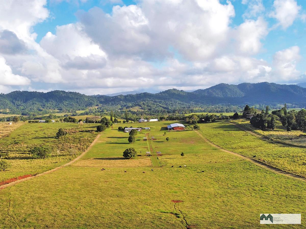 Acreage With 1200m2 Horse Riding Arena