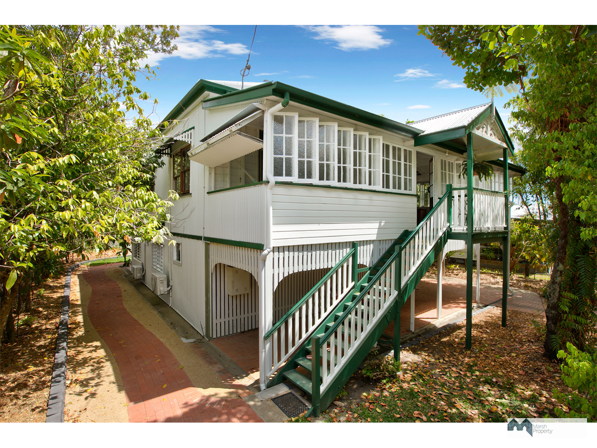 Traditional Queenslander In Stratford – Fully Furnished