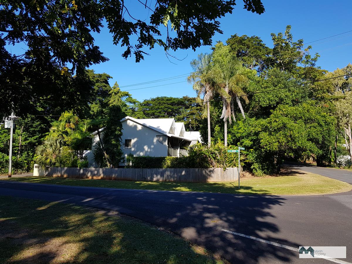 Furnished Townhouse In Freshwater