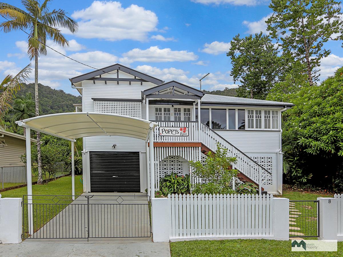 Charming Edge Hill Queenslander