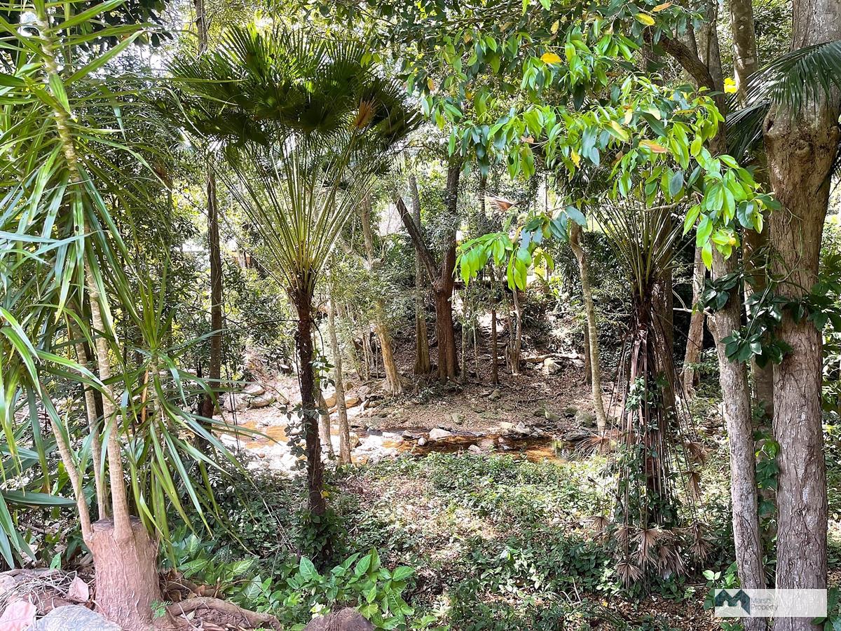 Self Contained 2 Bedder In Tranquil Setting