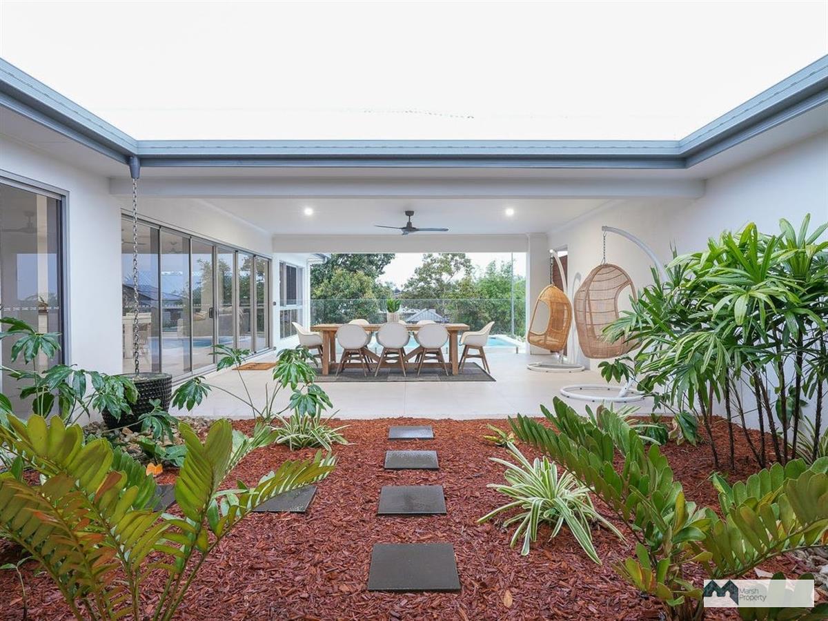 Elevated Entertainer In Canopys Edge